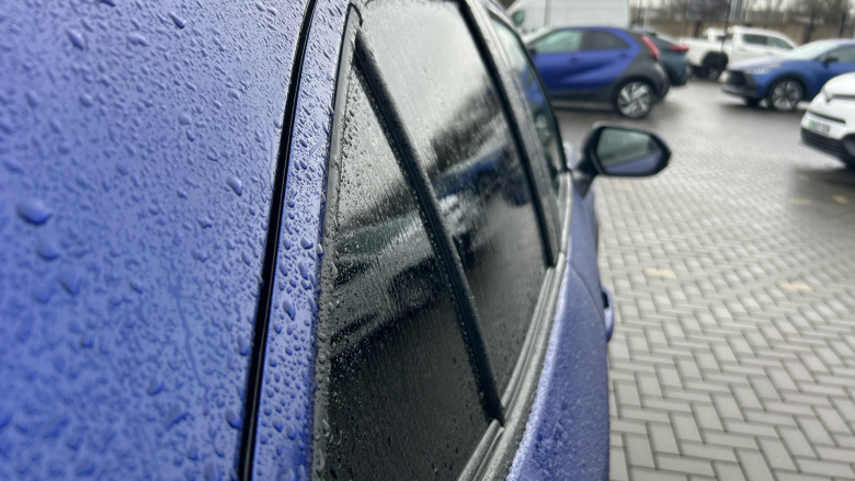 Toyota Yaris Cross 1.5 Hybrid Design 5dr CVT Hybrid Estate